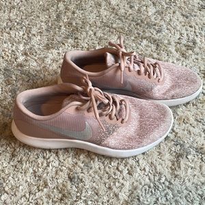 Nike - Flex Contact